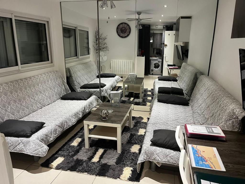 Studio A 2 Pas De La Plage Villeneuve-Loubet Exterior foto